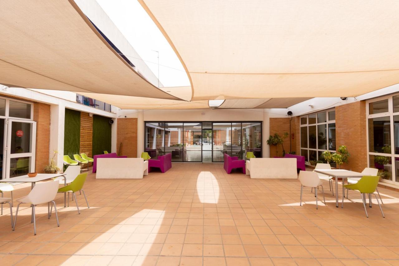 Albergue Inturjoven Sevilla المظهر الخارجي الصورة