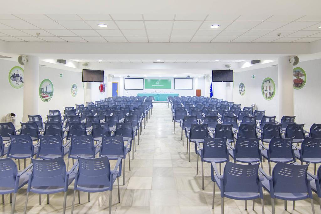 Albergue Inturjoven Sevilla المظهر الخارجي الصورة